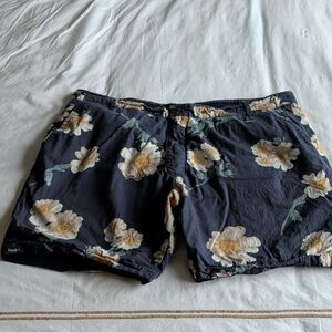 Men's Reversible Dark Blue Floral Shorts